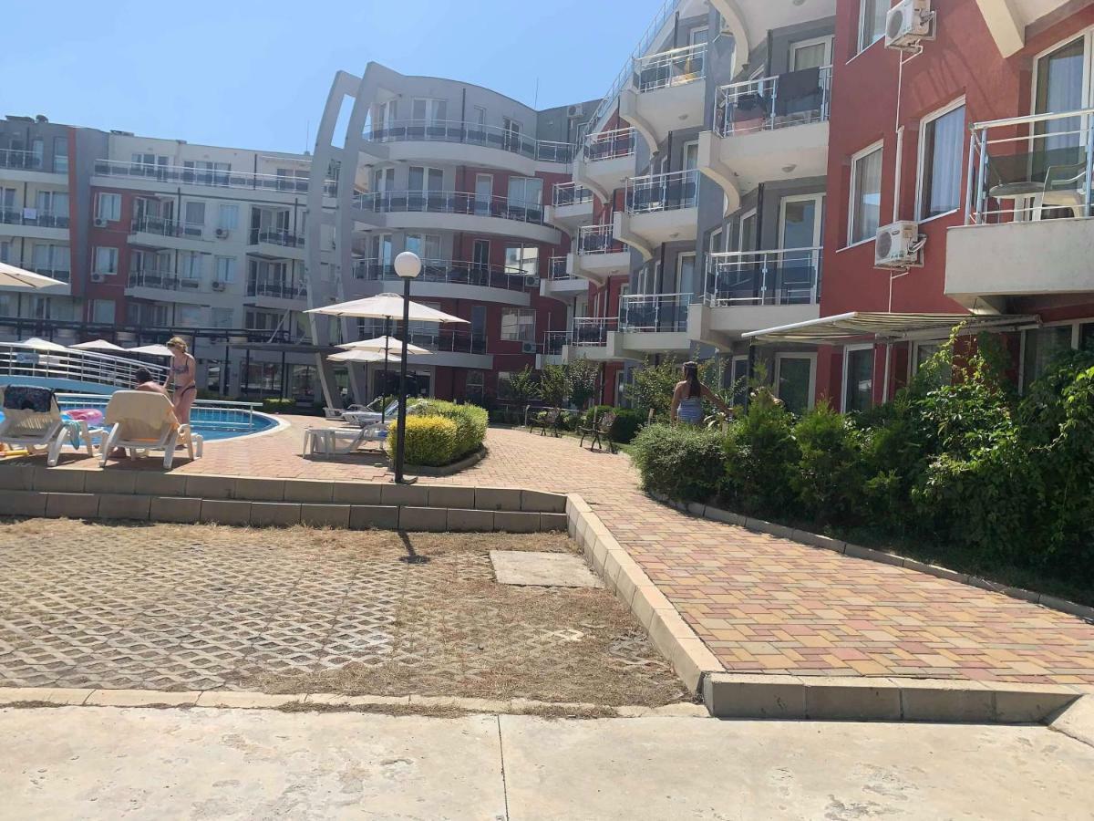Emberli Aparthotel Lozenets Exterior photo